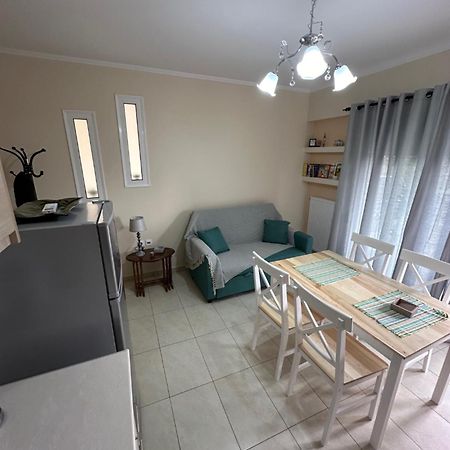 R Apartment Ναύπακτος Εξωτερικό φωτογραφία